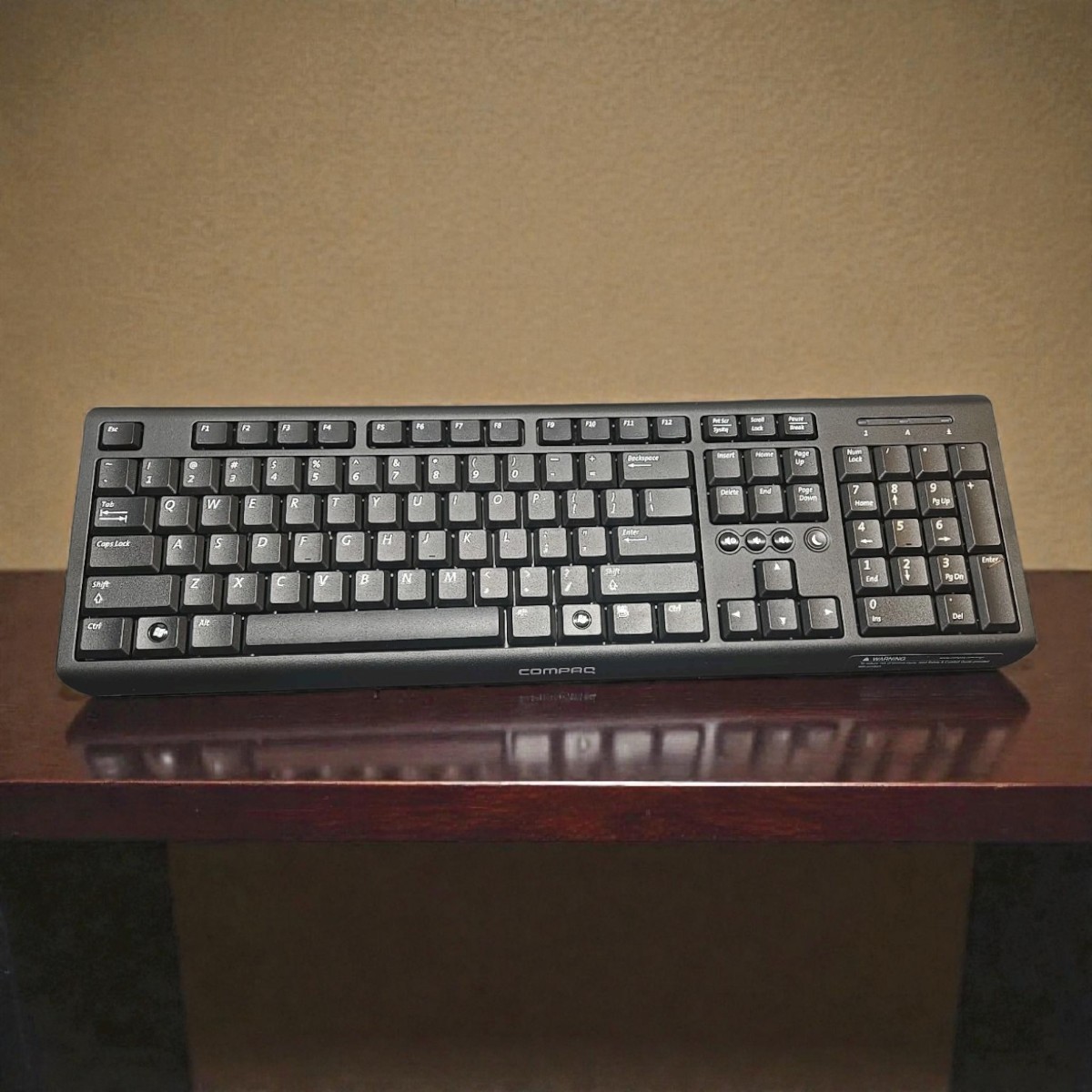 Compaq 505130-371 Wired USB Keyboard Slim Classic