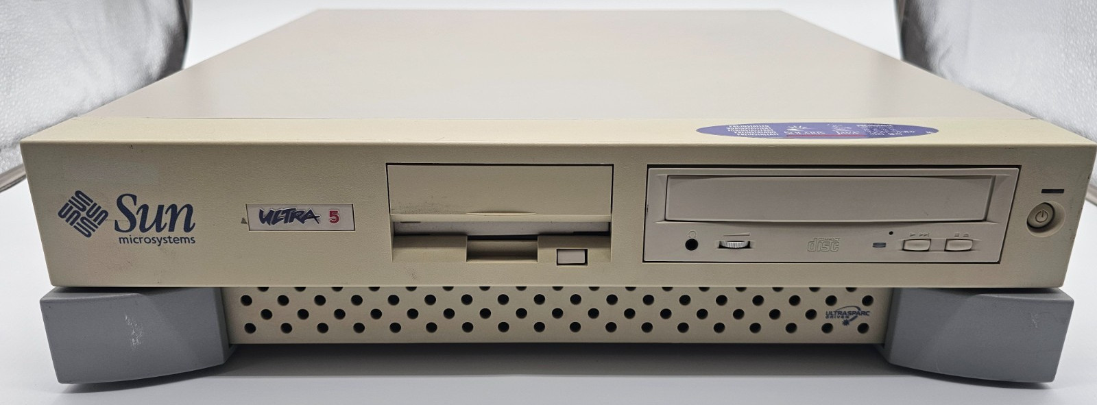 SUN Microsystems Ultra 5 Workstation  400Mhz  256Mb Ram 40GB  HDD Tested