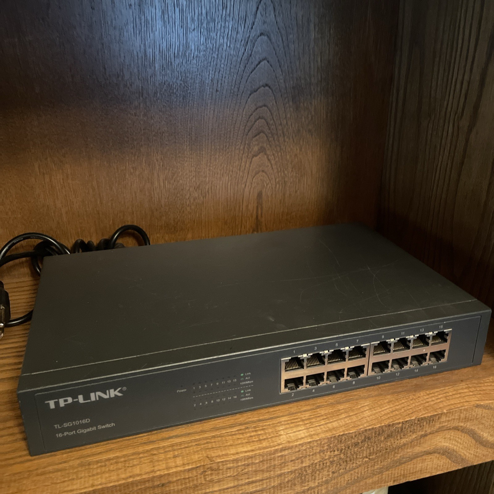 TP-Link TL-SG1016D 16-Port 1000Mbps Gigabit Ethernet Desktop