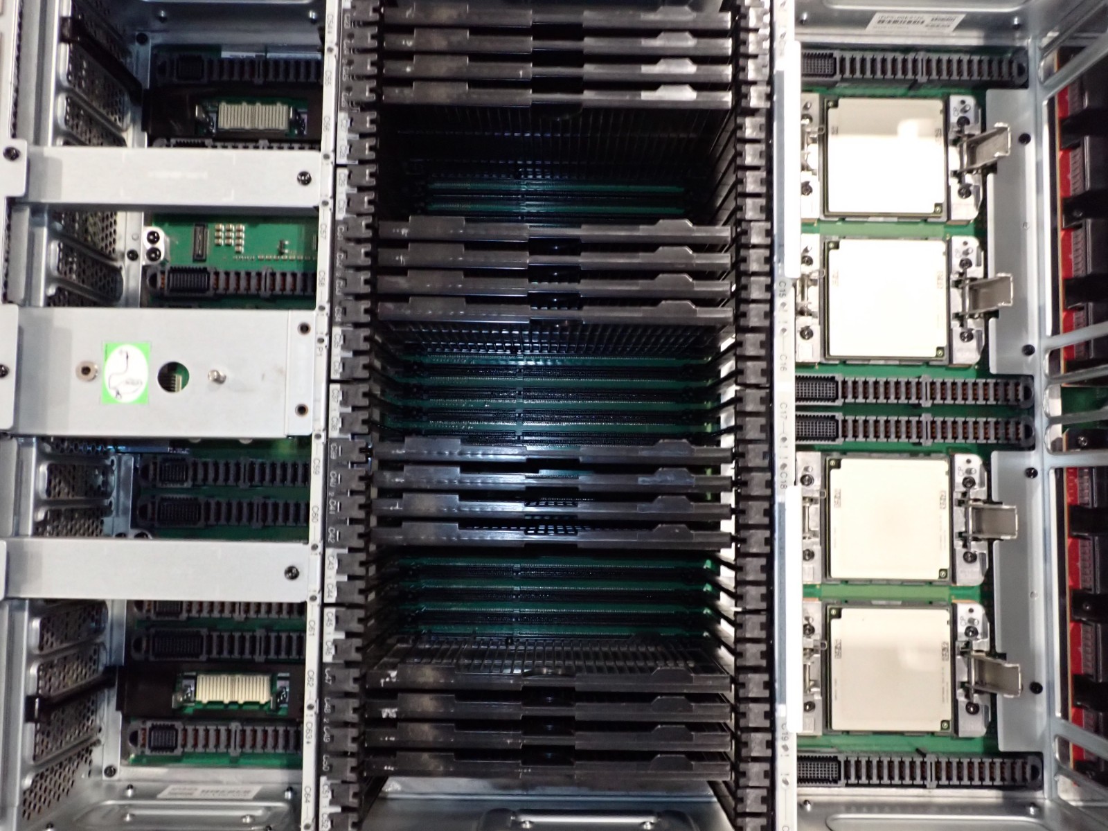 IBM 02AU337 High-Performance I/O Enterprise Server System Backplane Motherboard