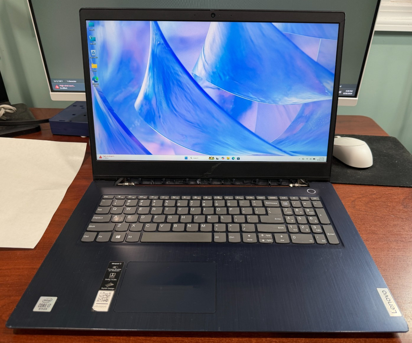 Lenovo IdeaPad 3 17IML05 81WC 17.3" i7-10510U 4GB RAM 256GB SSD Win11H AS-IS
