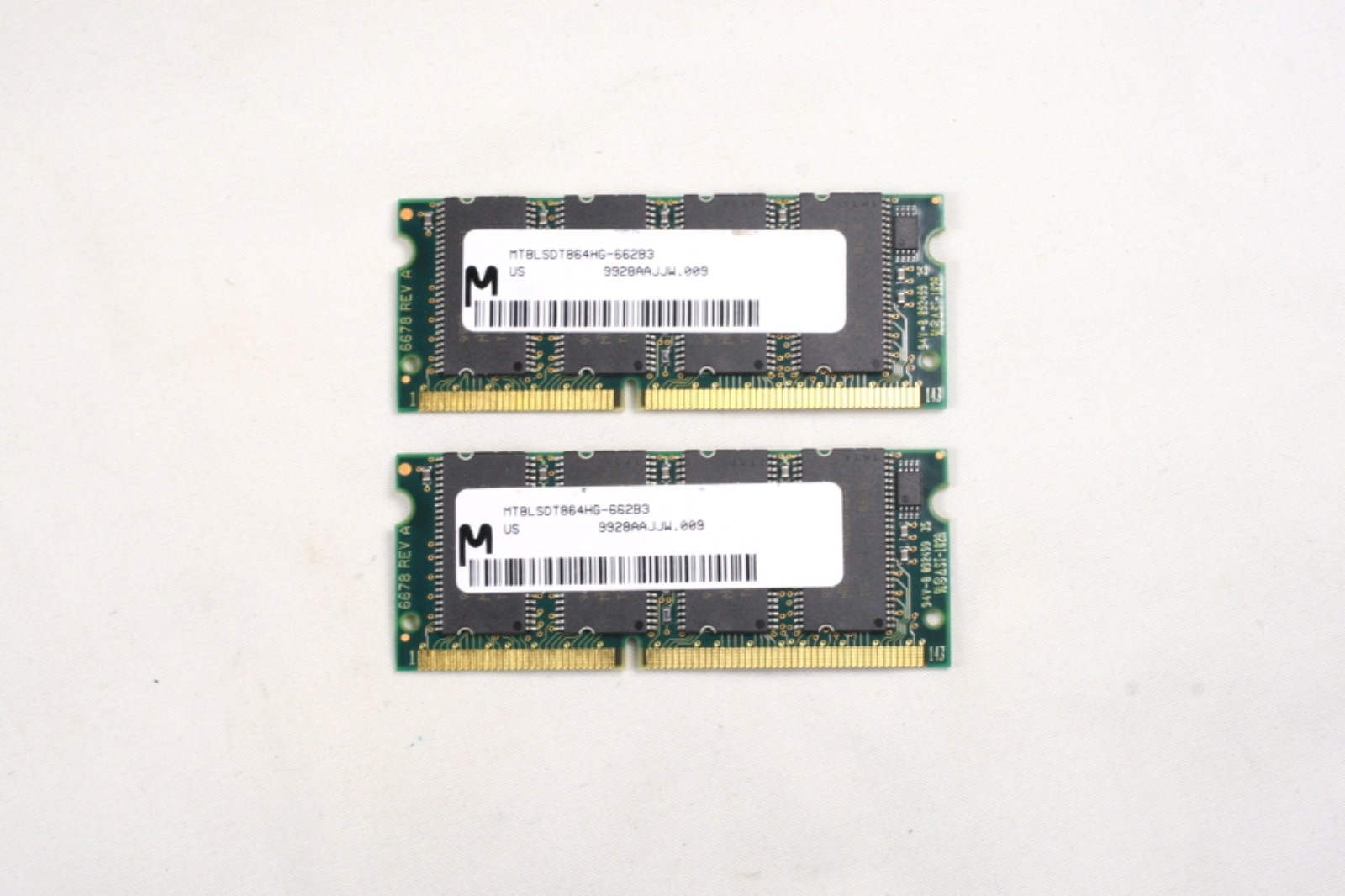 Micron 128MB (64MB x2) SDRAM 66MHz 144-pin MTBLSDT864HG-662B3