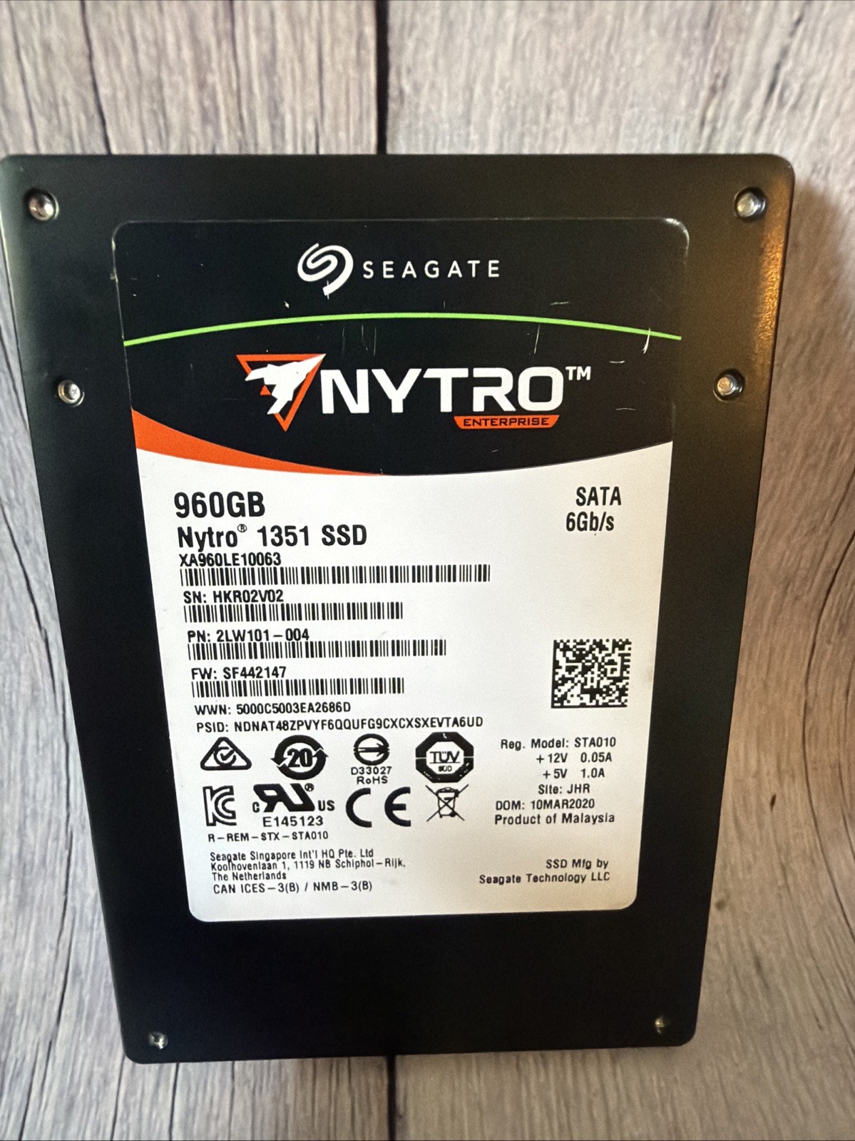 Seagate Nytro 1351 960 GB 2,5" SATA SSD // XA960LE10063