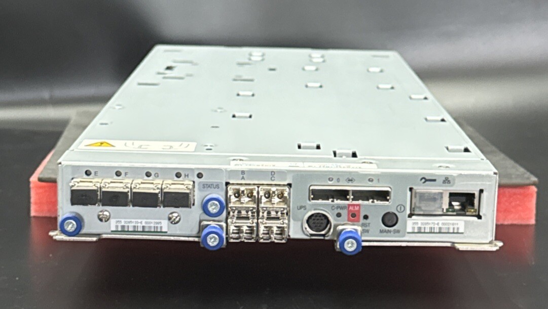 Hitachi CTLSR 3285172-E HUS130 8GB FC Storage Controller Module /w SFP