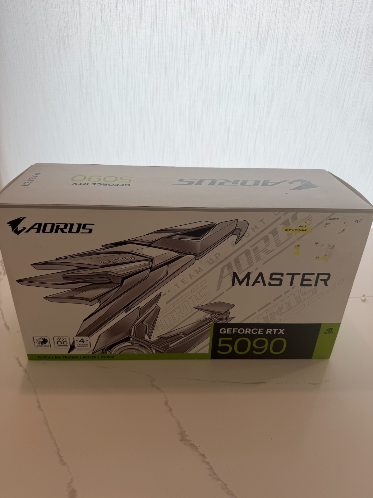GIGABYTE AORUS GeForce RTX 5090 MASTER ICE 32GB GDDR7 White GPU