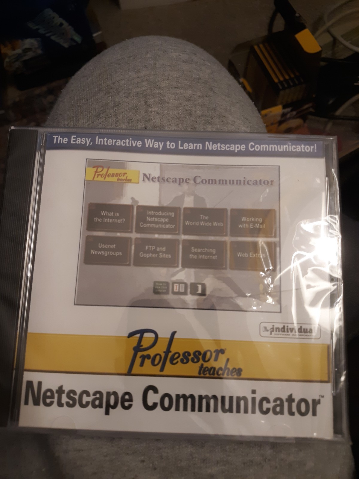 PROFESSOR TEACHES NETSCAPE COMMUNICATOR (2001 PC) New  In WRAPPER 