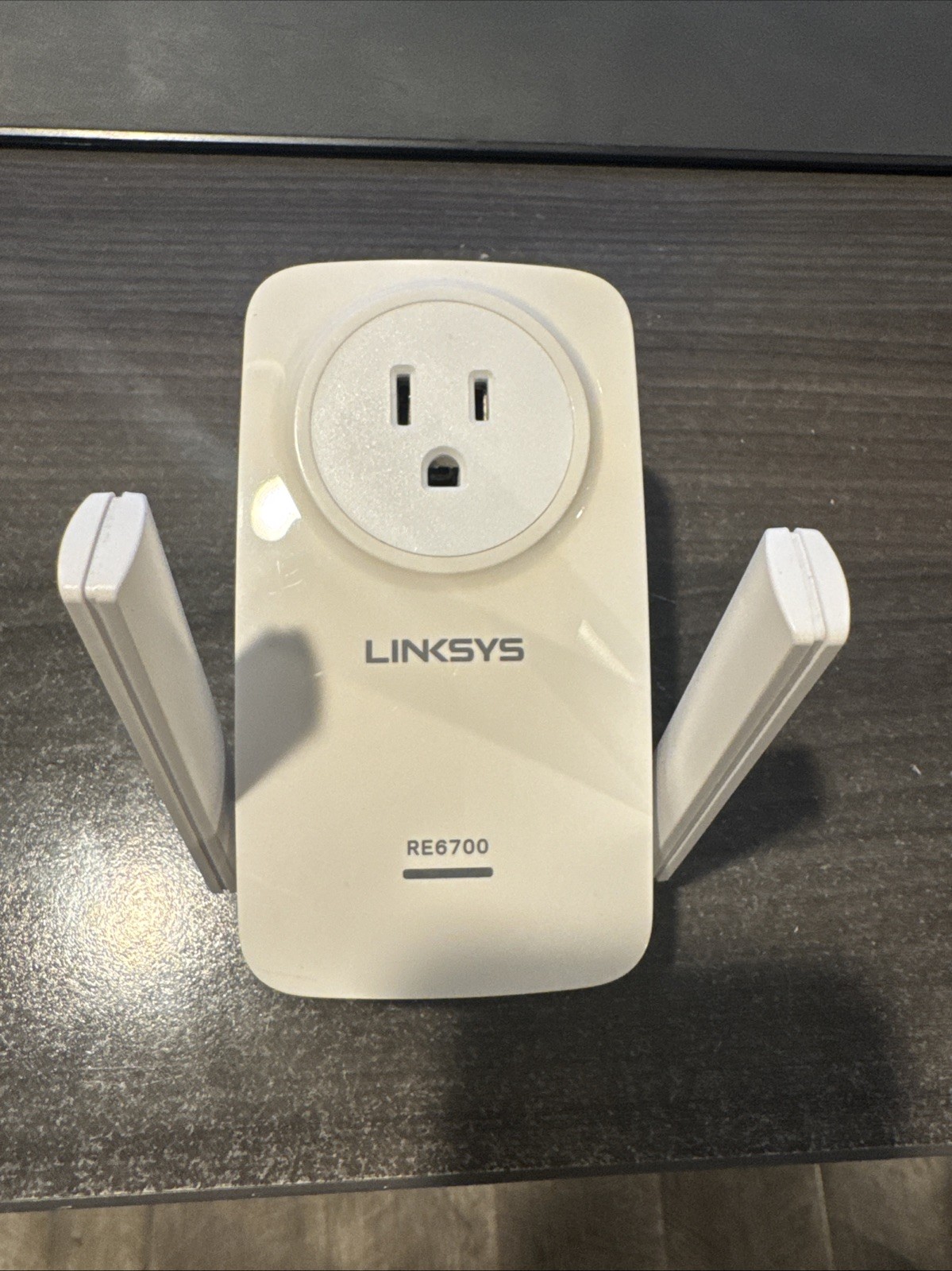 Linksys RE6700 Amplify Dual Band High-Power Wi-Fi Gigabit Range Extender with...