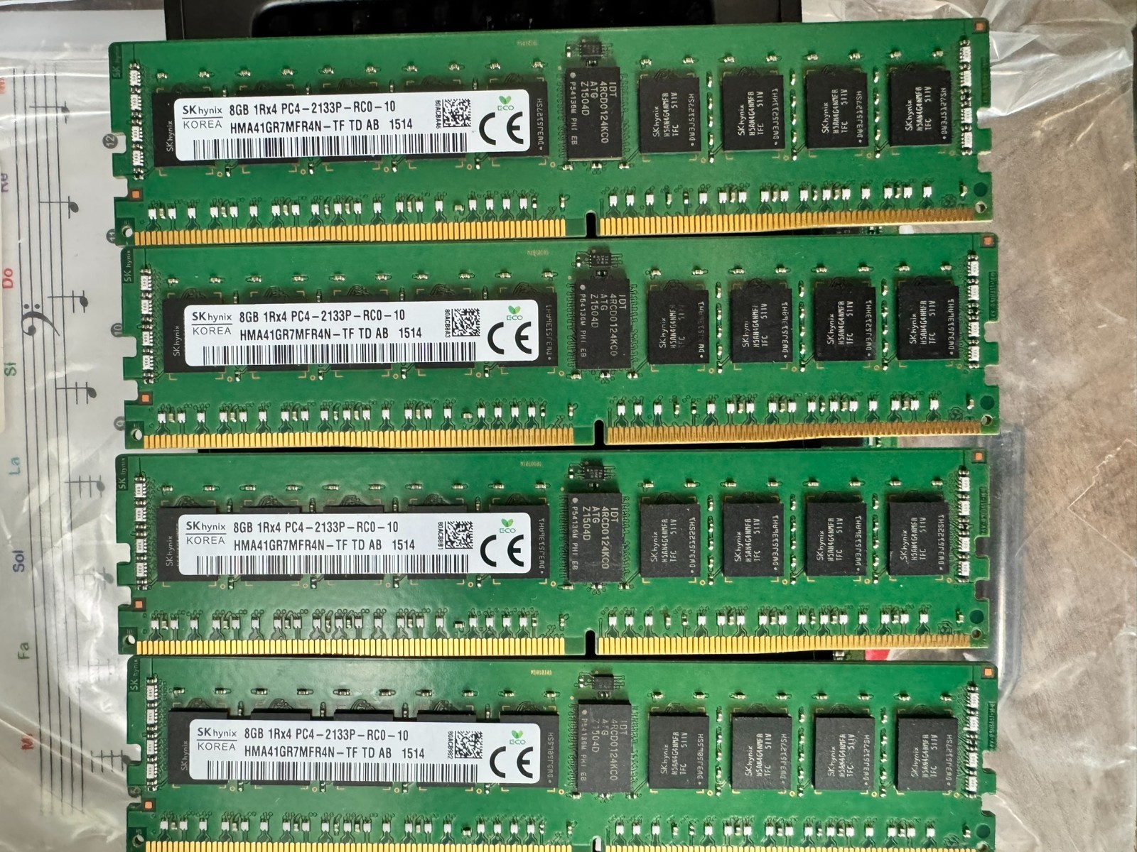 Qty (4) SKhynix 8GB 1Rx4 PC4-2133P-RC0-10 ECC REG RAM Oracle 7078070