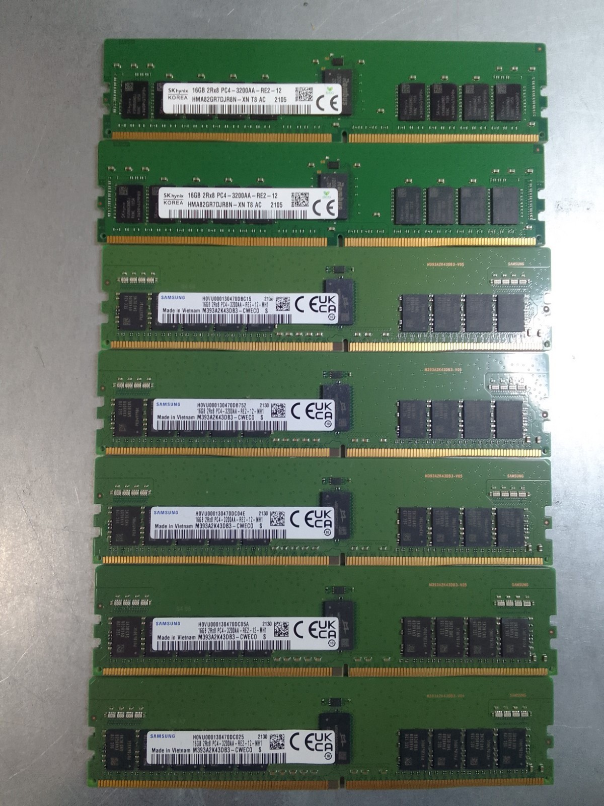 LOT 16x Samsung M393A2K43DB3-CWE 16GB 2Rx8 PC4-3200AA DDR4 ECC 256GB