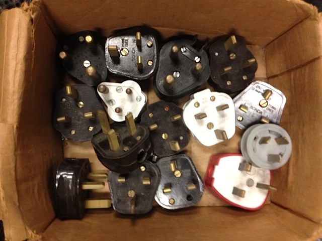 New European Euro EU 3Pin AC Power Plugs, Lot of 15
