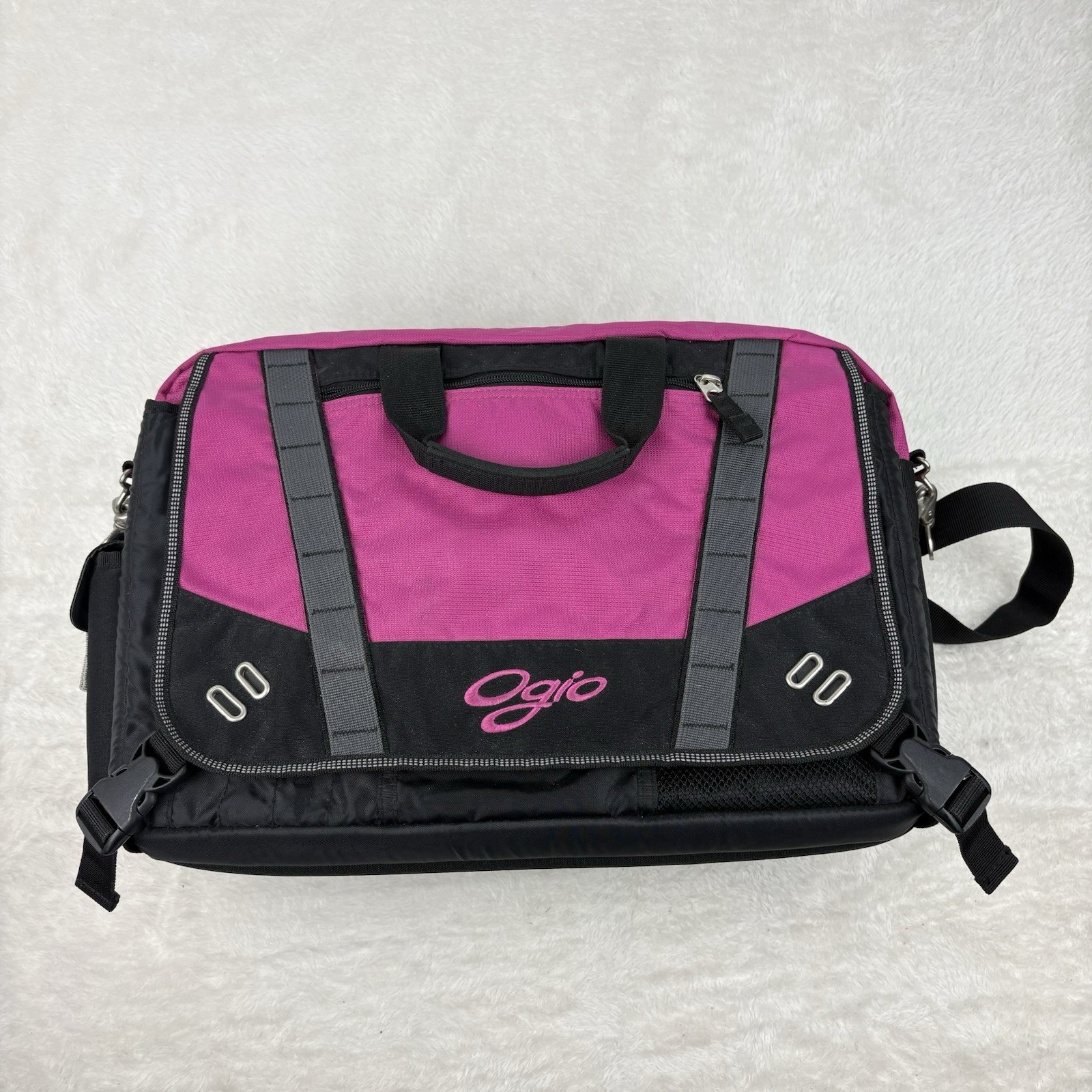 OGIO City Corp Street Pink Black Computer Laptop Messenger Bag Briefcase Travel
