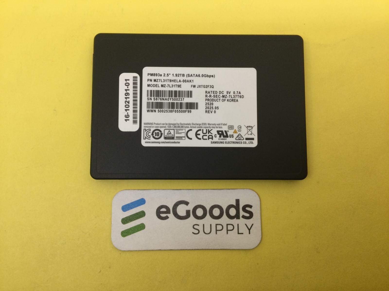 Samsung PM893a 1.92TB SATA 6Gb/s 2.5in Enterprise SSD MZ-7L31T9E