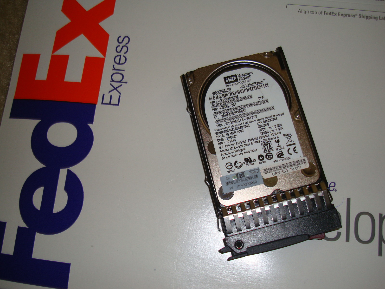 570073-001 / 571279-B21 601774-001  HP 300GB 10K 2.5" SFF SATA HARD DRIVE