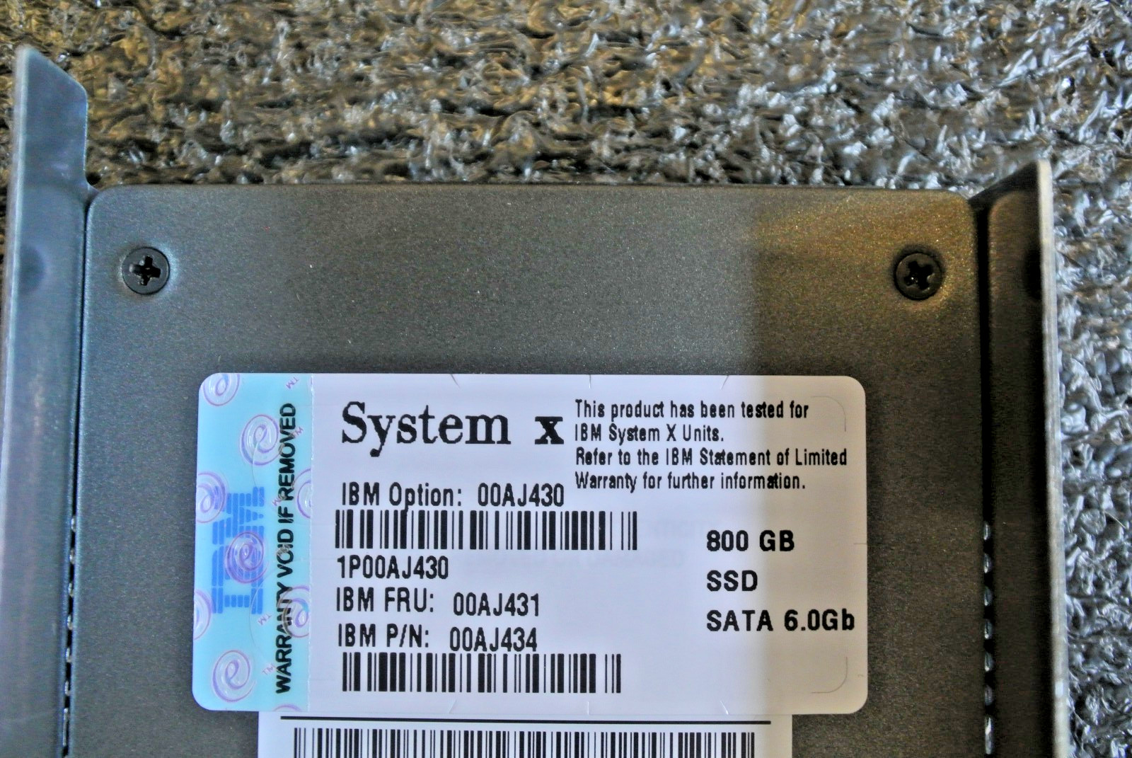 LENOVO 00AJ430 00AJ431 00AJ434 800GB 6G MLC SATA SSD 2.5" CADDY NEW