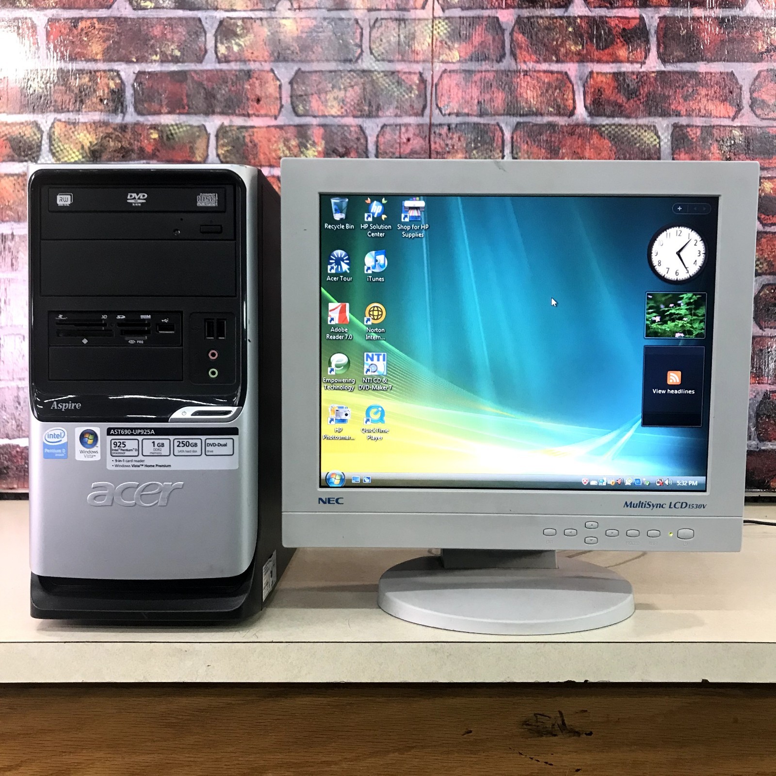 Acer Aspire T690 PC for Retro Gaming Pentium D 3.00GHz 1GB RAM (Windows Vista)