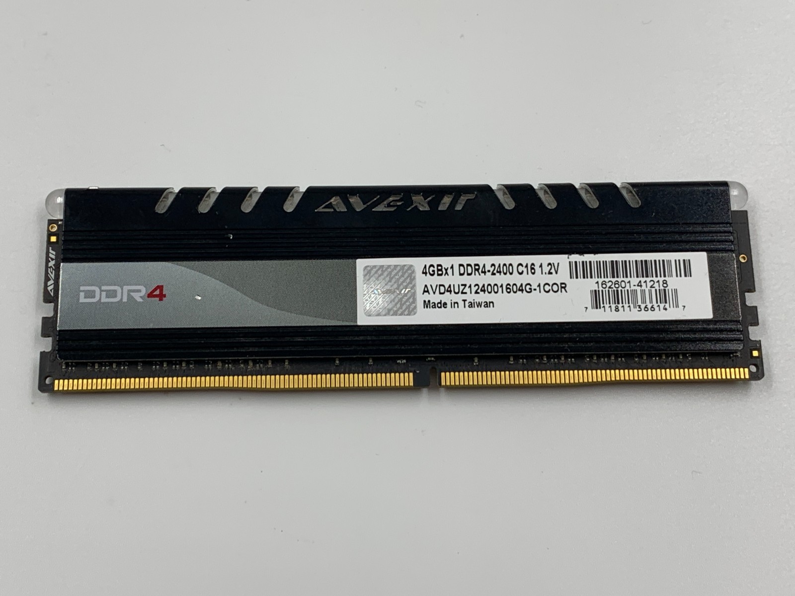 Avexir 1x4GB DDR4 2400 C16 1.2V Memory AVD4UZ124001604G-1COR