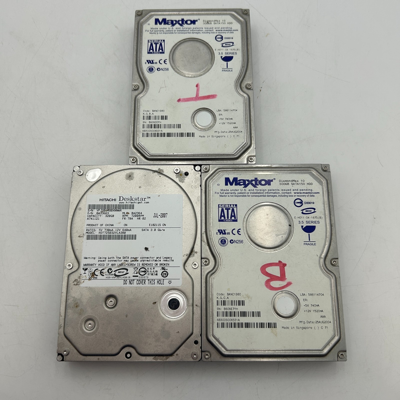 Lot of 3 Maxtor Deskstar Hard Drives 300GB 320GB 7200RPM *READ*