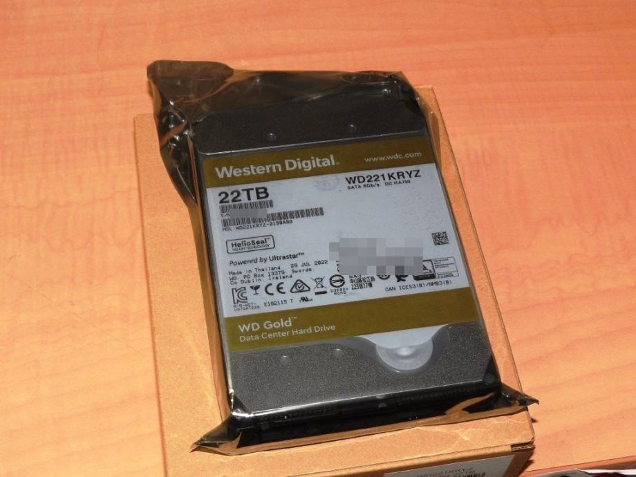 Western Digital WD Gold (7200RPM, 3.5", SATA III, 512MB Cache) 22TB