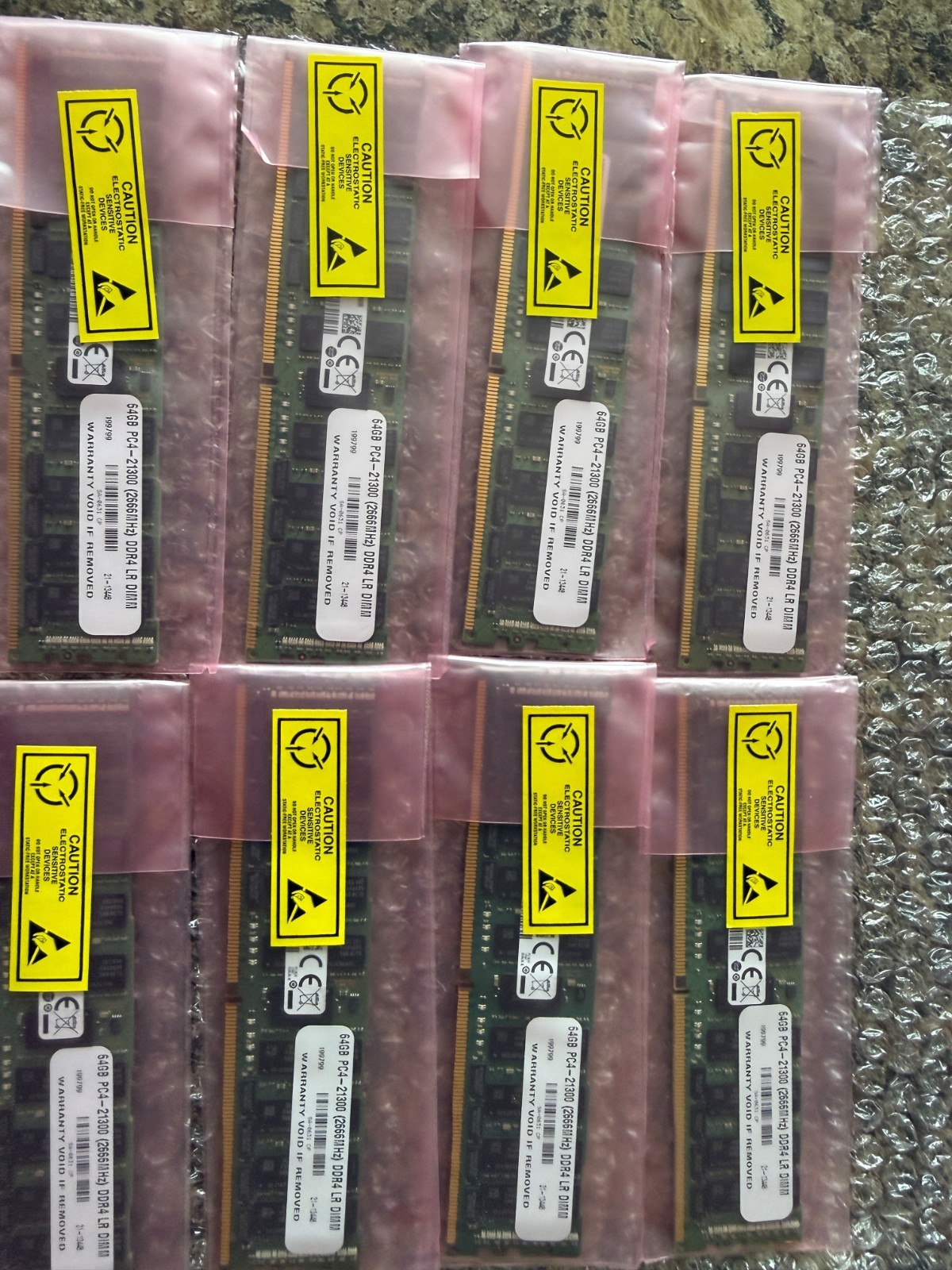 (512 GB total) 8 Samsung 64GB 4DRx4 PC4-2666V LRDIMM M386A8K40BM2-CTD Memory RAM
