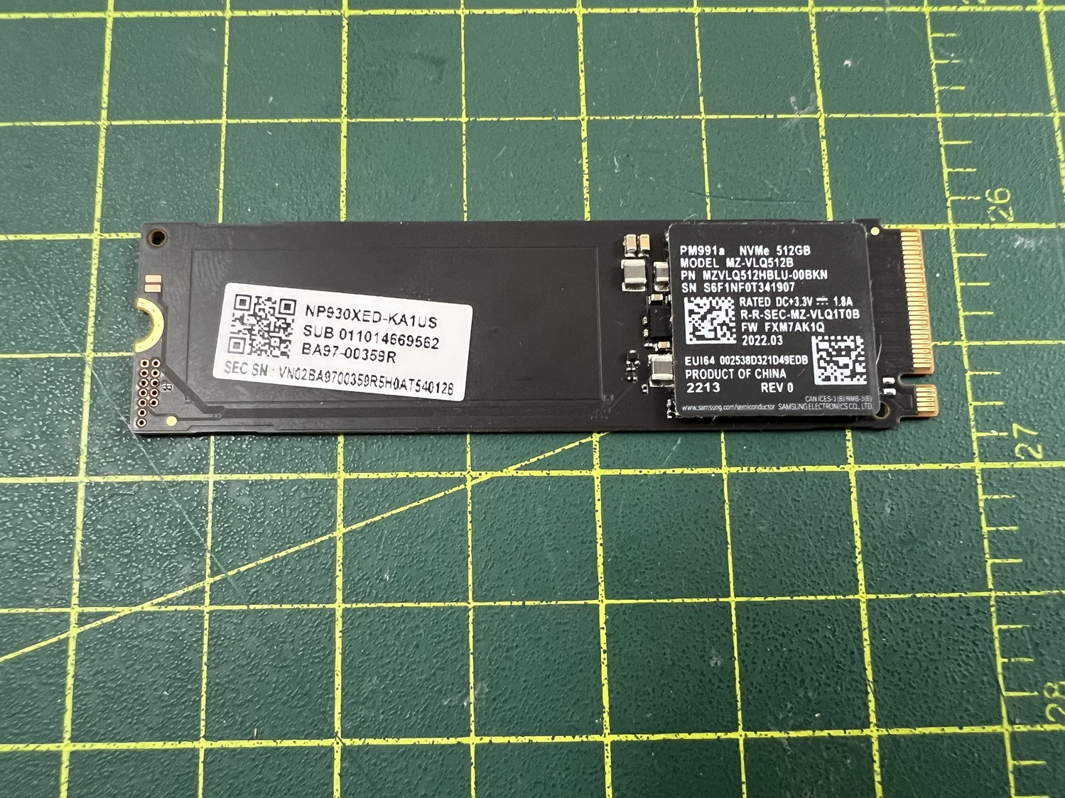 Samsung PM991a 512GB NVMe M.2 SSD MZVLQ512HBLU-00BKN MZ-VLQ512B