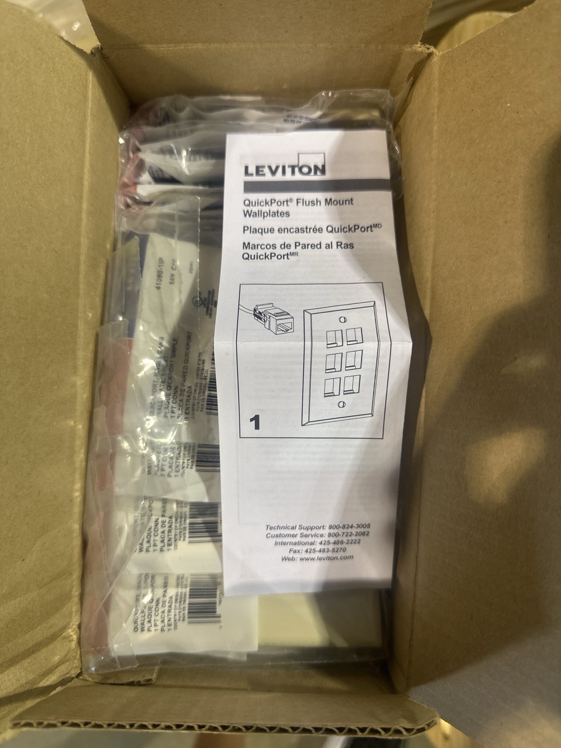 Leviton 41080-1IP QuickPort, single gang, 1-port, ivory Wall Plate
