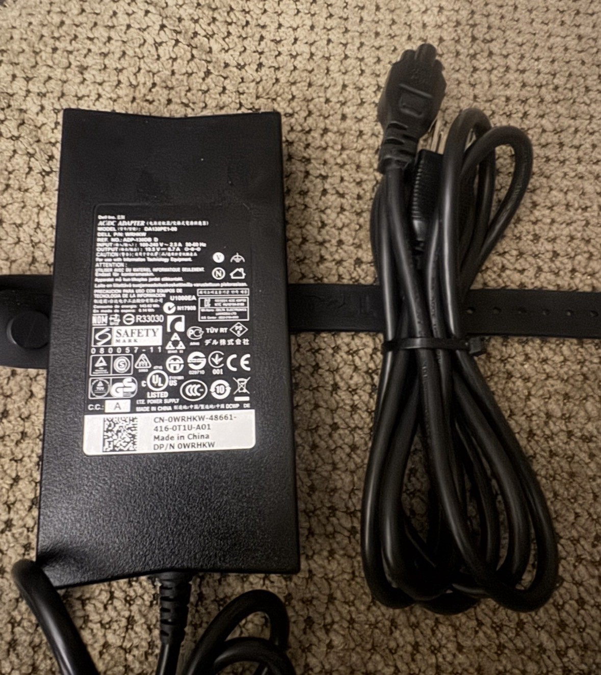Genuine Dell 130W AC adapter CN-OWRHKW-48661-416-0T1U-A01
