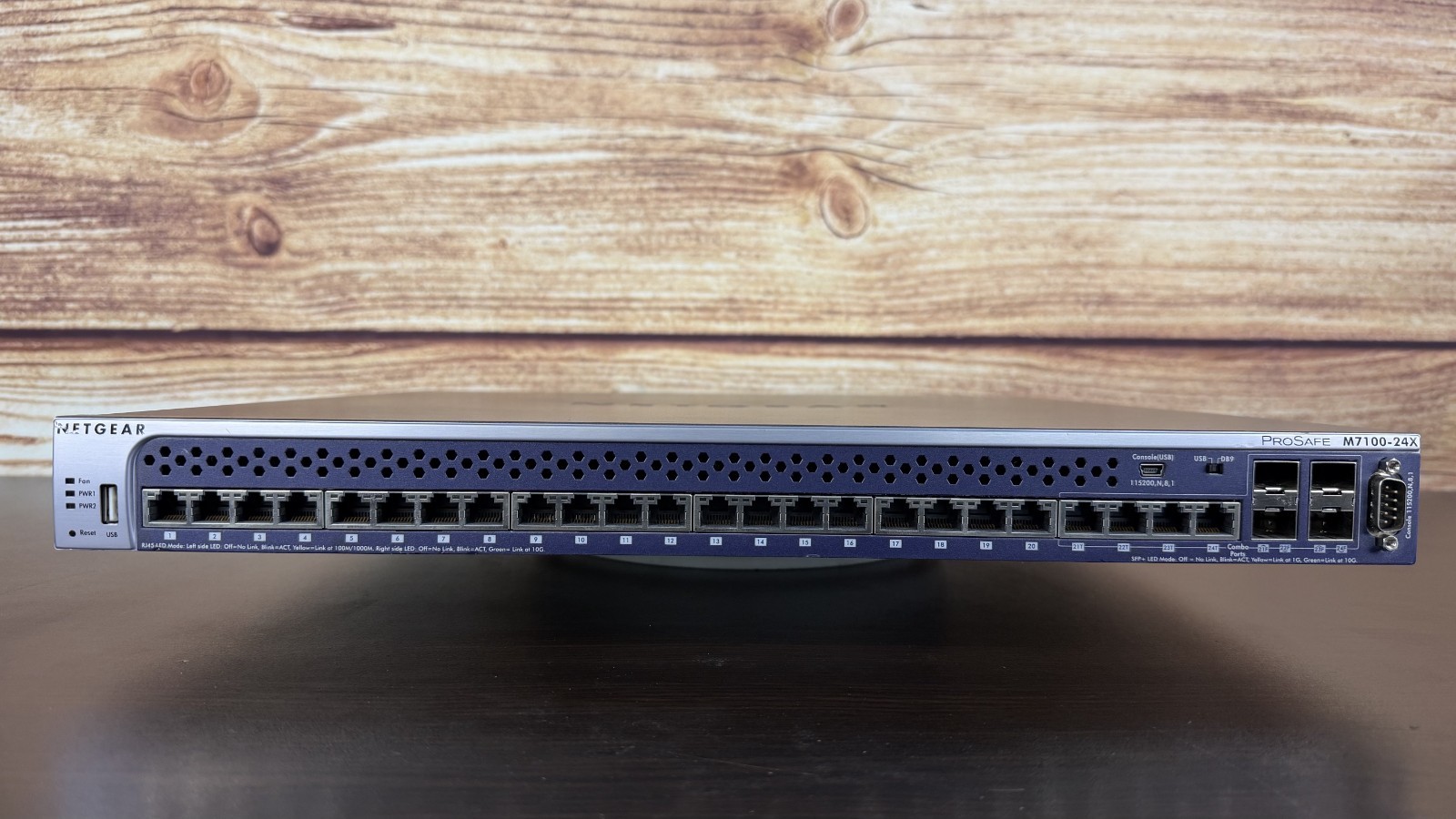 Netgear Prosafe 24-Port 10G L2 + Managed Switch M7100-24X