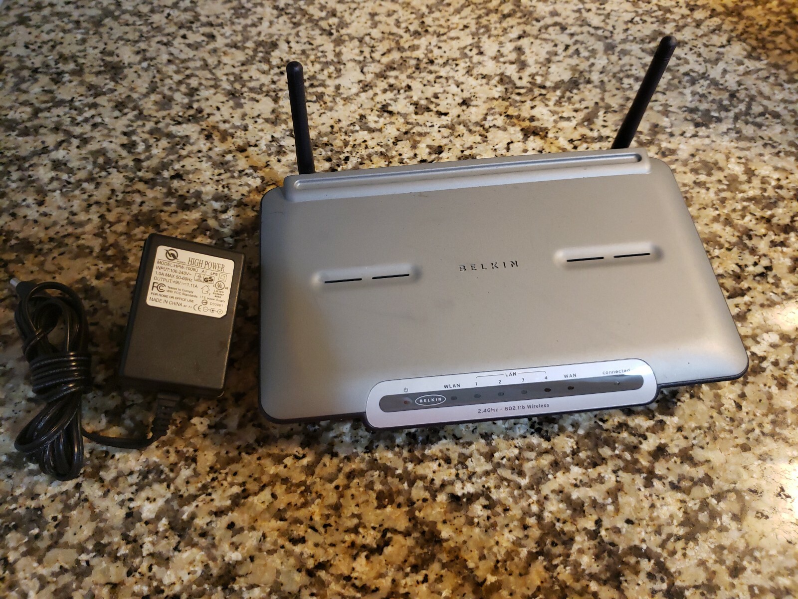 Belkin Model F5D6231-4 Wireless Cable DSL Gateway Router 802.11b 11Mbps  #1006P