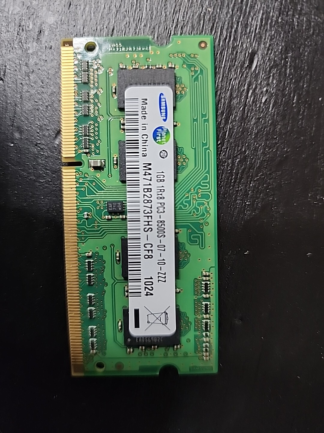 M471B2873FHS-CF8 Samsung 1GB DDR3 SoDimm Non ECC PC3-8500 1066Mhz 1Rx8 Memory