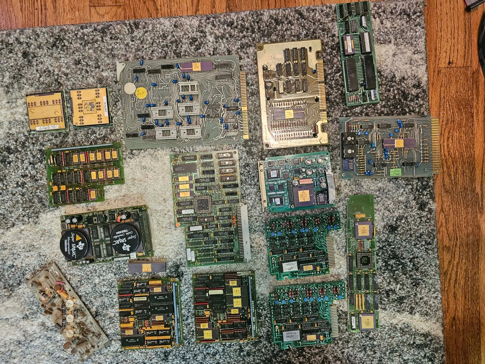 Big Misc Lot Vintage Retro Rare ComputerMil Spec  HP Mot Gold Ceramic ICs Boards