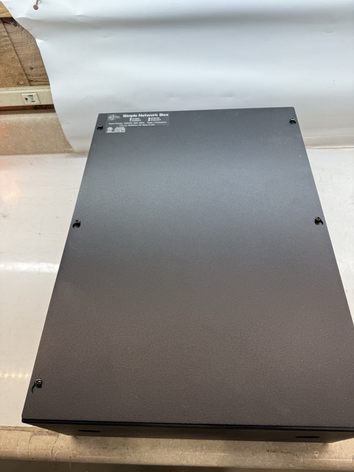 ETC SNB8FP 8-Port Simple Network Box with PoE and Fiber Input Option