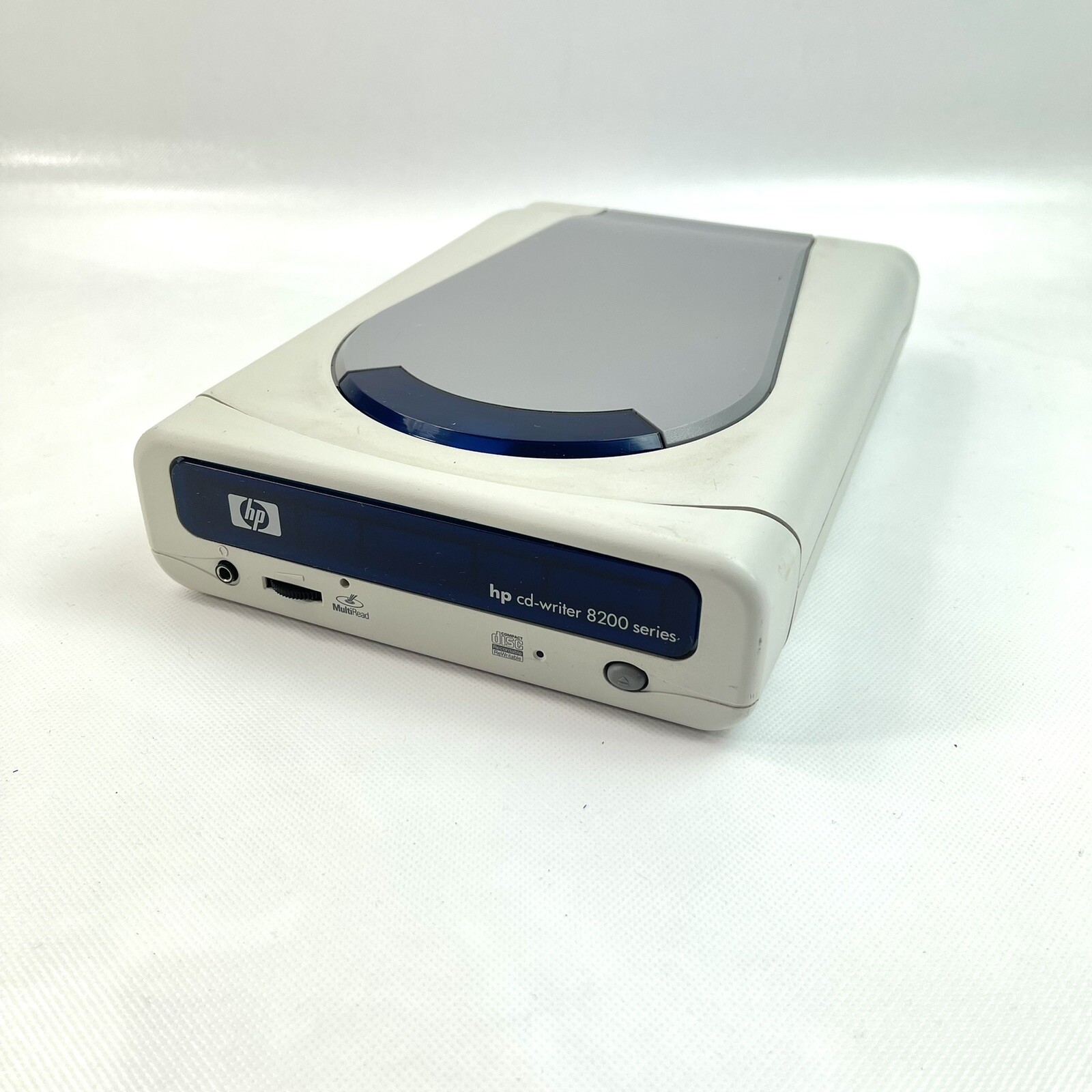 Hewlett Packard HP CD-Writer 8200 Series 8220E/8230E External CD Drive Hardware