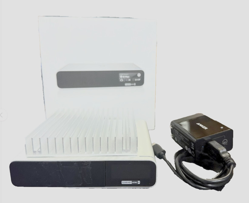 Ubiquiti UniFi Cloud Key Plus Gen 2 with 1TB HDD and Heatsink Installed