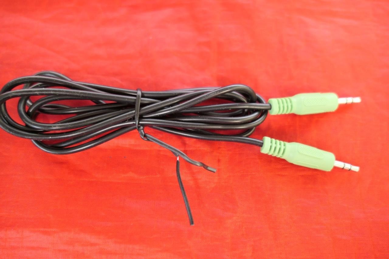 Lot of Qty 150 3.5mm Male to Male Stereo Audio Cables 089G 17356G581 various