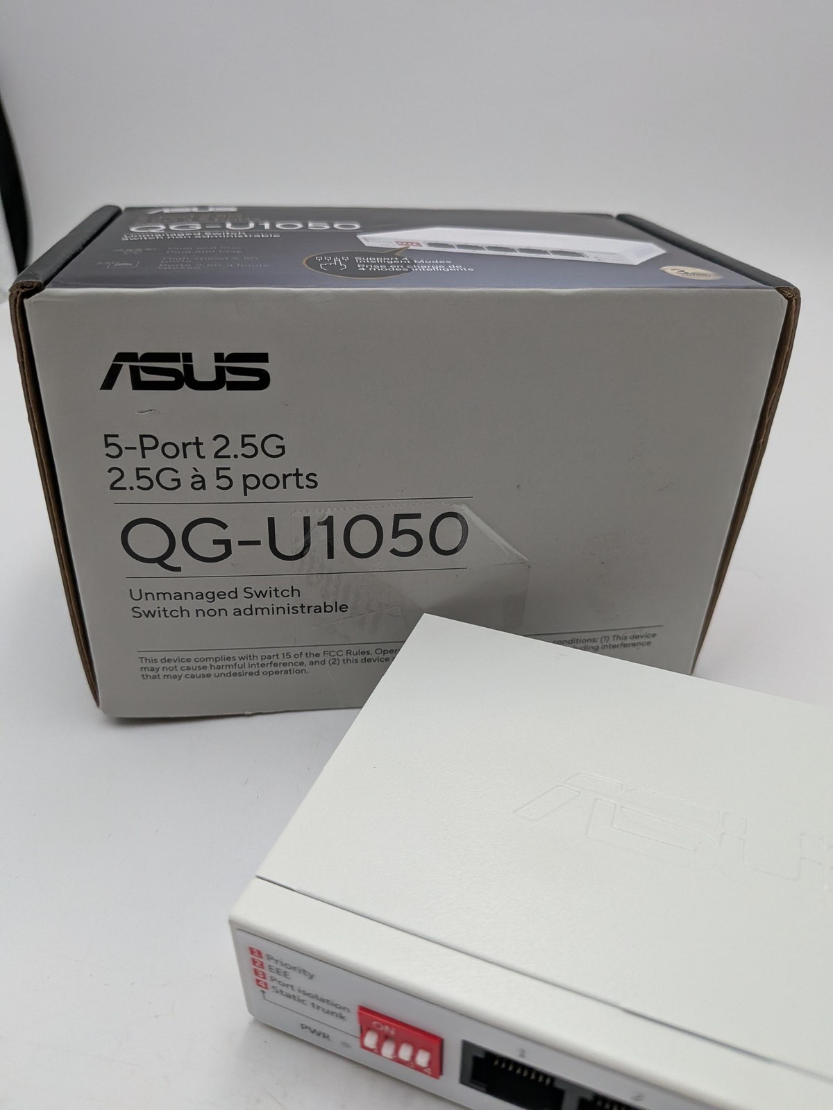 ASUS QG-U1050, 5-Port 2.5G Unmanaged Switch, Support 4 Intelligent Modes, Home