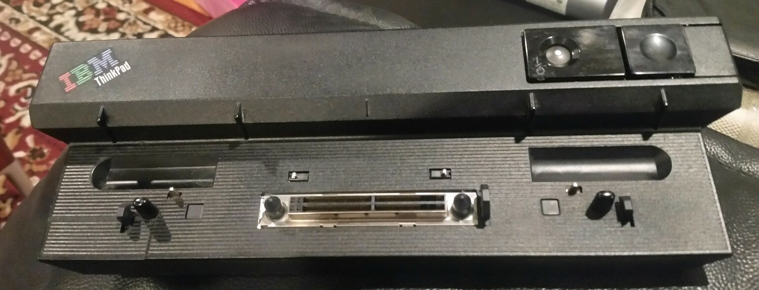 IBM Lenovo ThinkPad Laptop Docking Station 02K8668 For ThinkPad A20 R30 T20 X20 