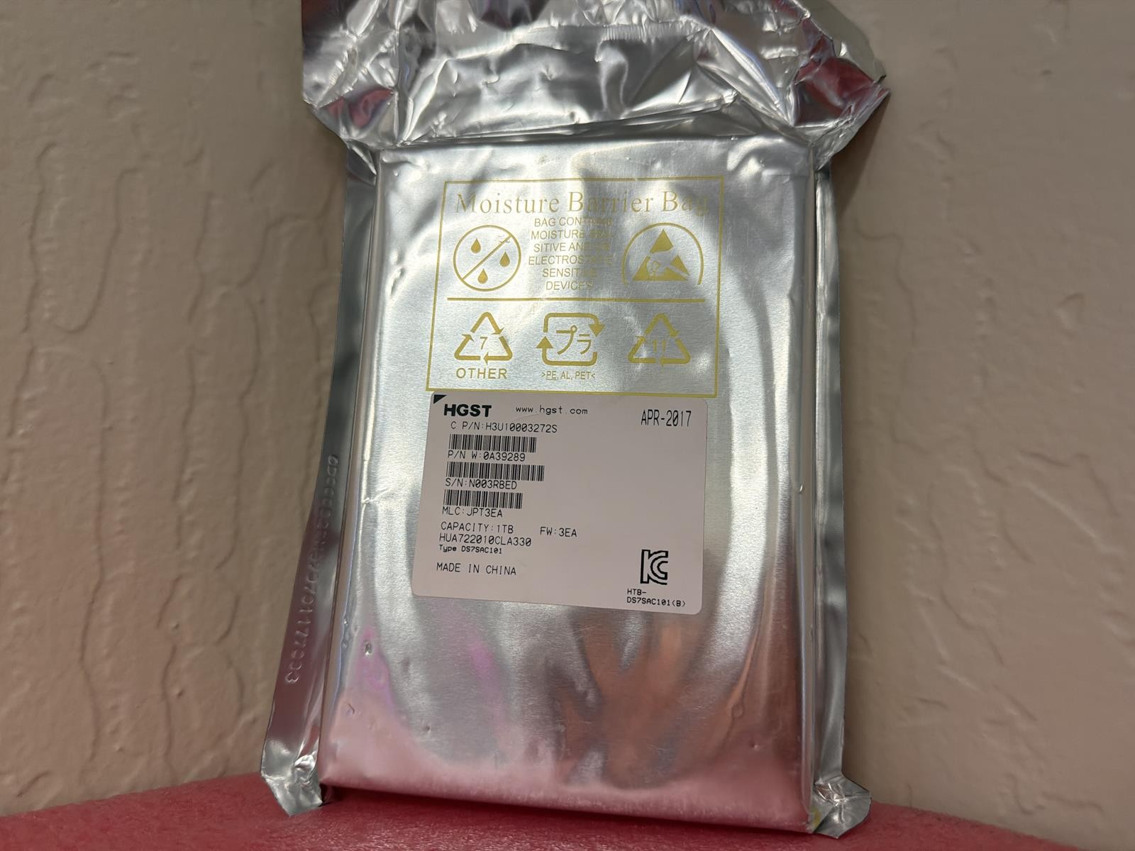 HGST H3U10003272S 1TB 3.5 SATA HDD