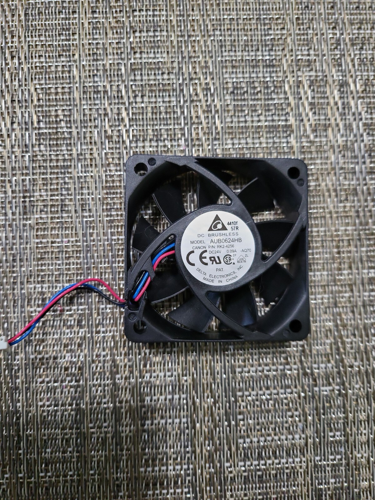 Delta DC 24V Brushless Fan 60x60x15mm AUB0624HB 3-Wire Locked Rotor Sensor (B2)