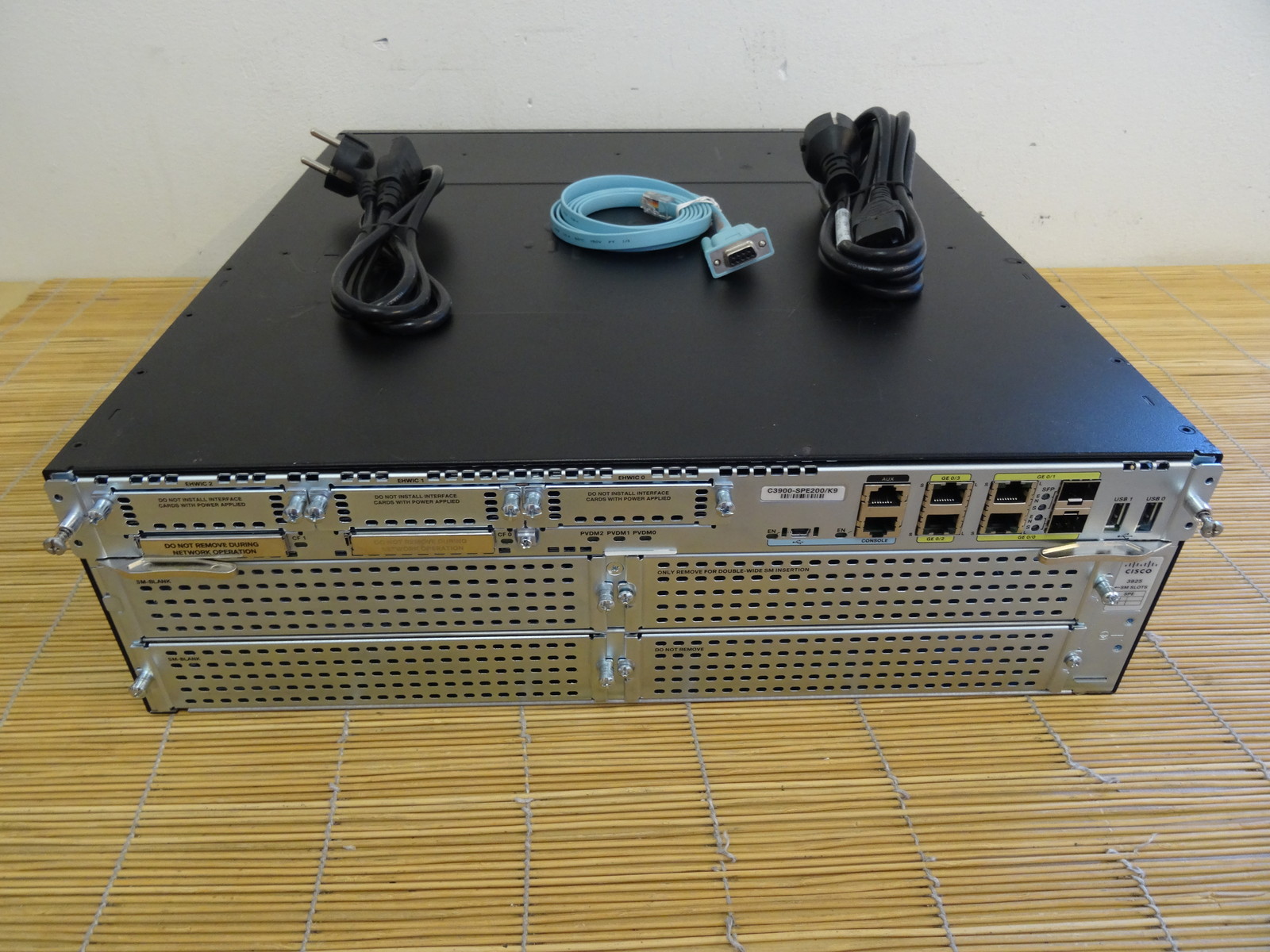 Cisco C3925E-VSEC/K9 Voice Sec. SPE200 2xPS PVDM3-64 1GB ISR2 Router 2xPSU 