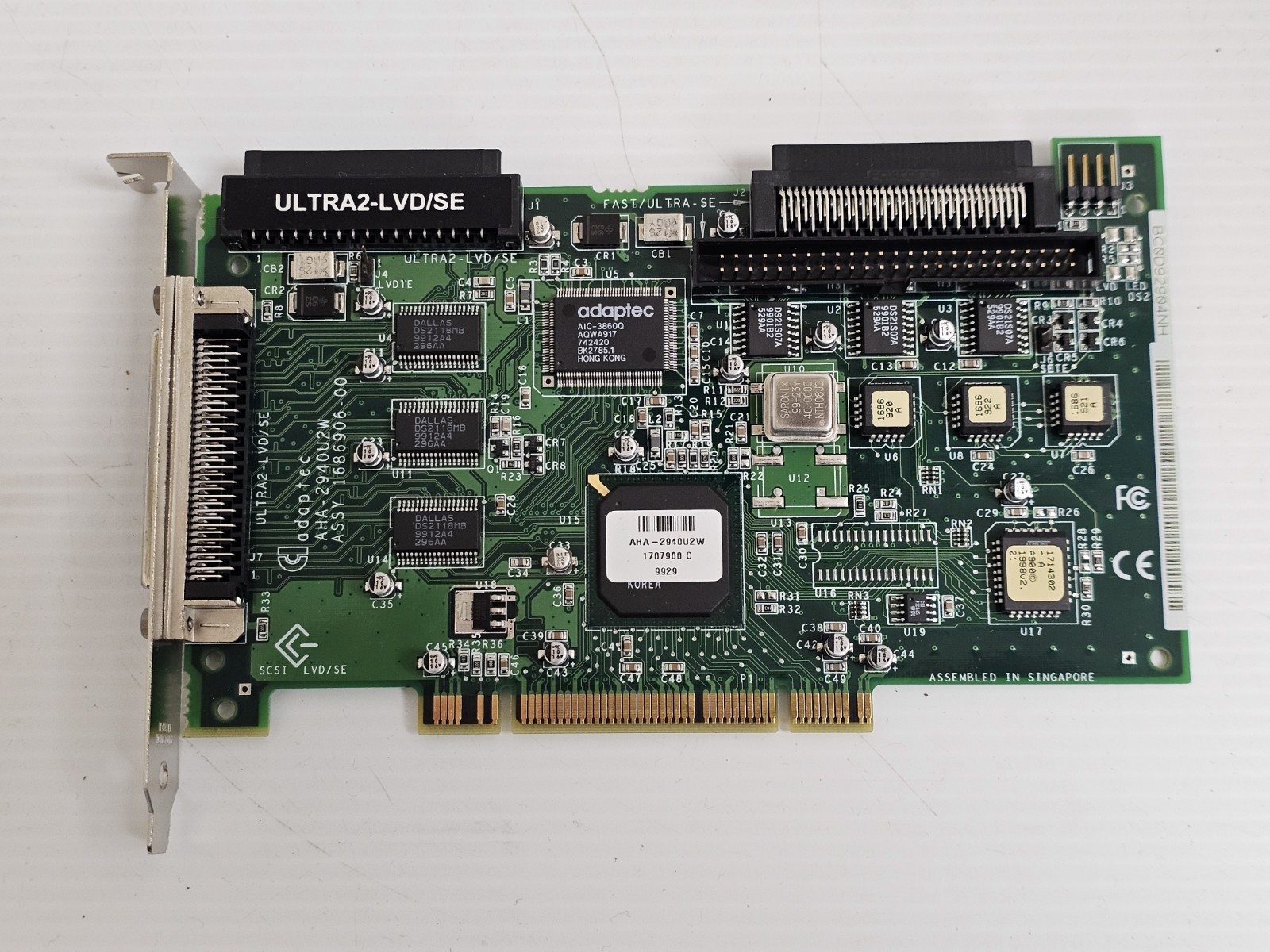 Adaptec Ultrawide SCSI Control Card  AHA-2940V2W 