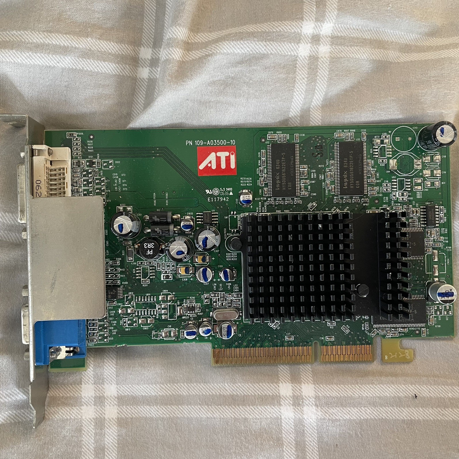 ATI Radeon 9550 256MB 128-bit DDR AGP 8x/4x Video Card VGA DVI 109-A03500-10