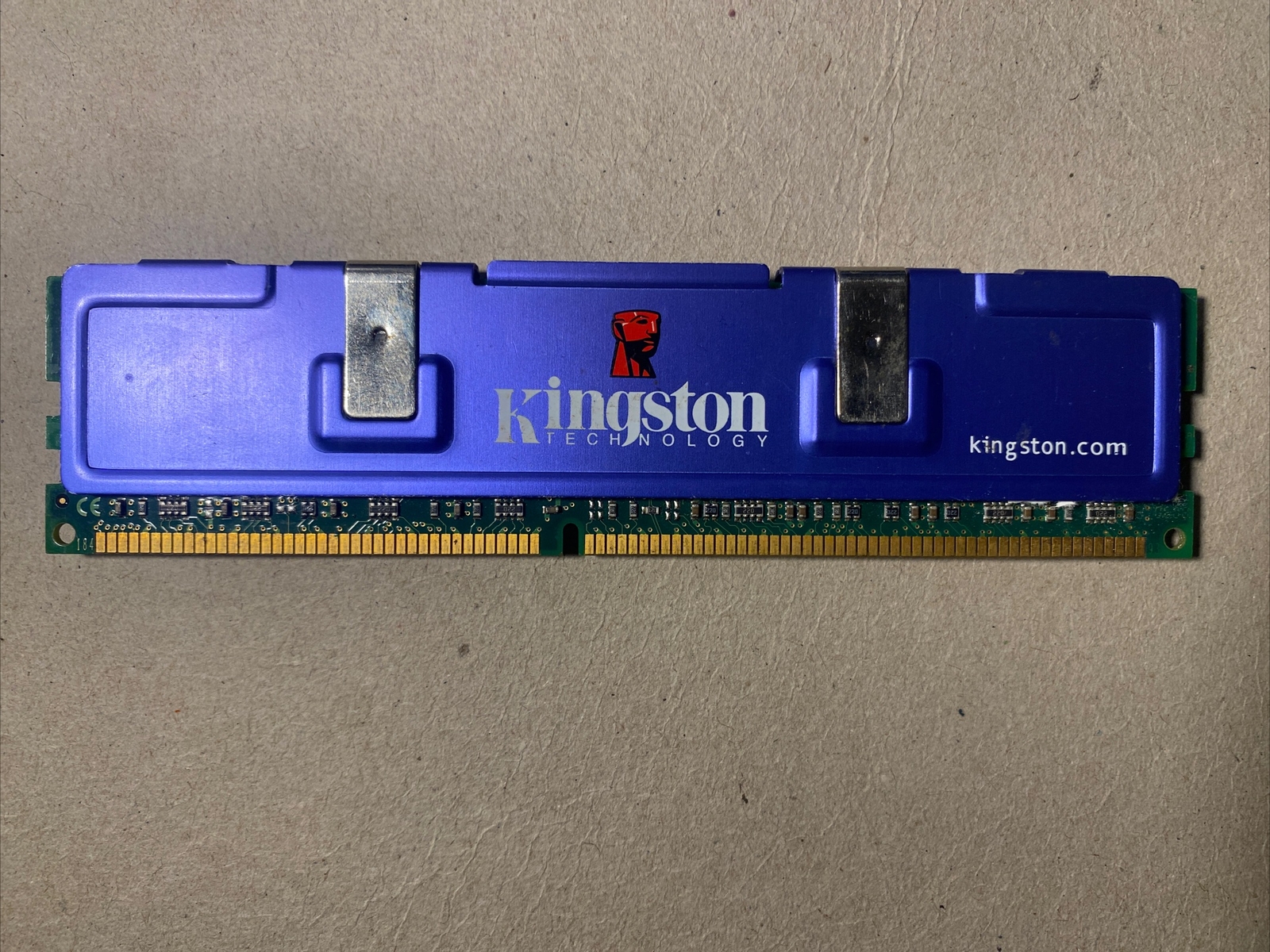2 Used Kingston RAM Memory Sticks (KHX3200AK2/1G) #AVMI1￼650699 $50 For Both