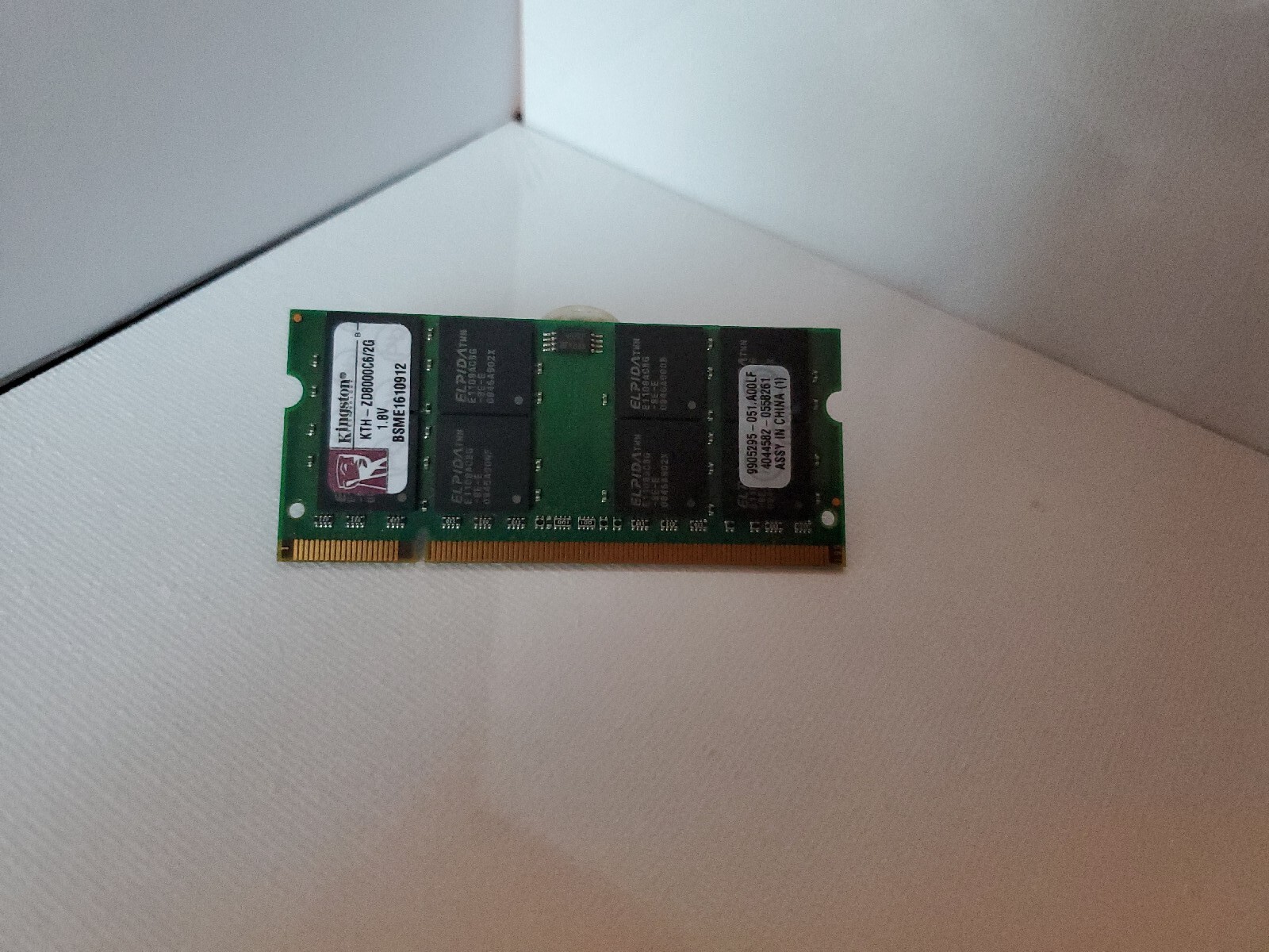 Kingston PC2-6400 2 GB SO-DIMM 800 MHz PC2-6400 DDR2 SDRAM Memory...