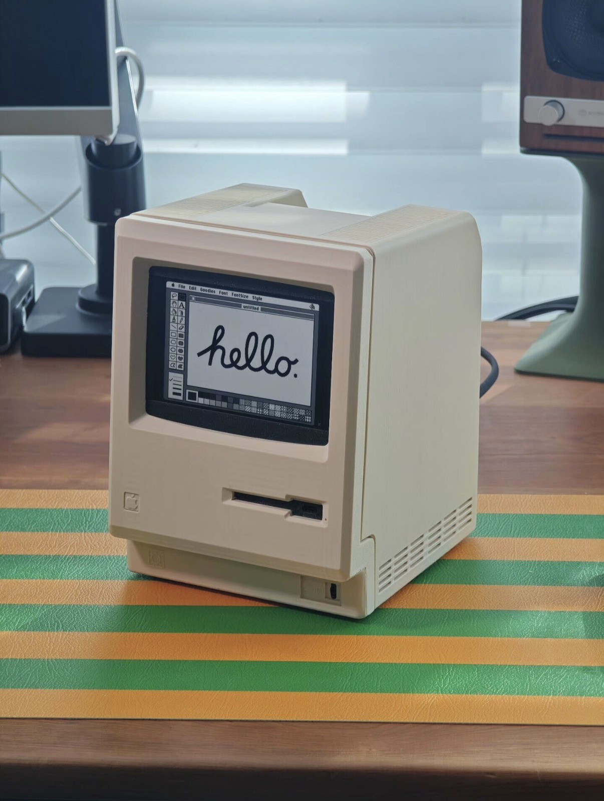 Retro Macintosh Style Case for Mac Mini M4 - No 5in Screen