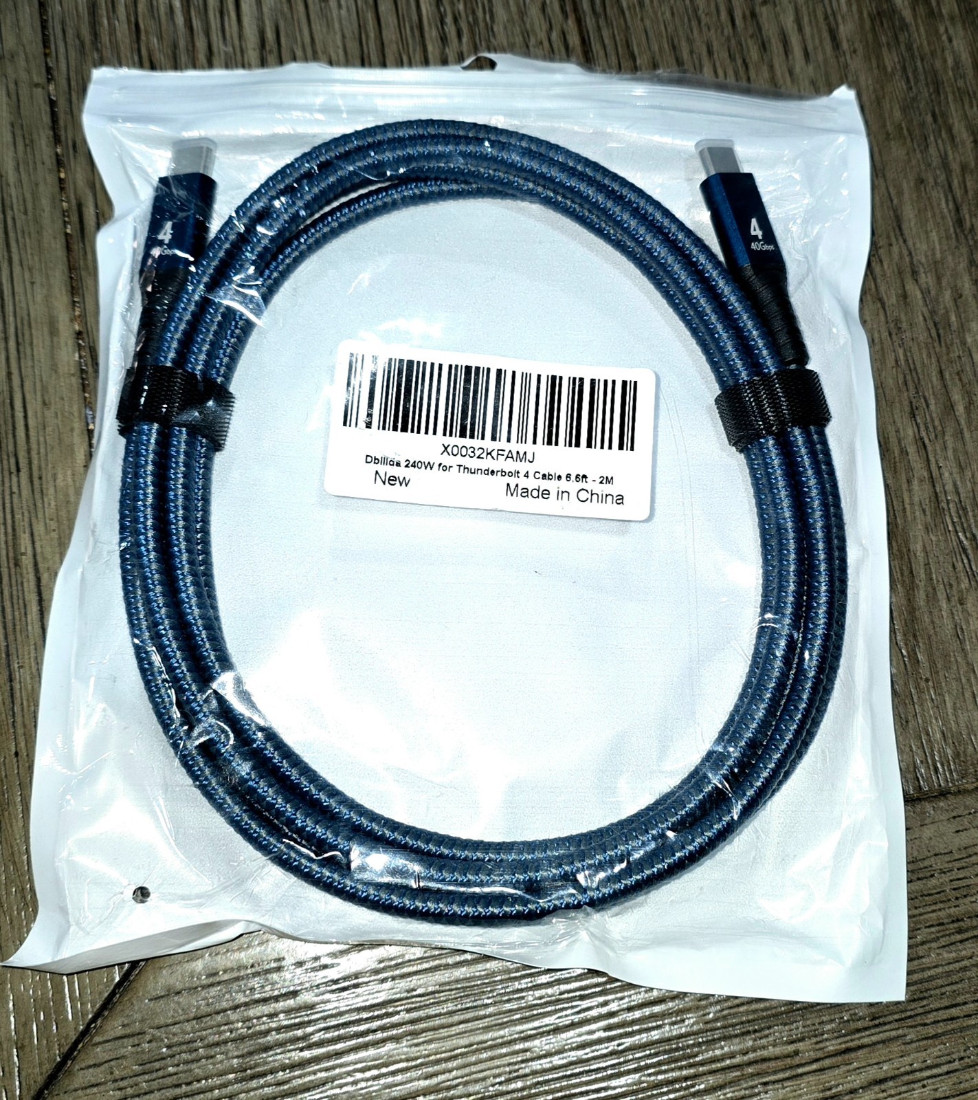 Dbilida 240W Thunderbolt 4 Cable 6 FT, 40Gbps USB-C to USB-C 8K 60Gz Video NEW