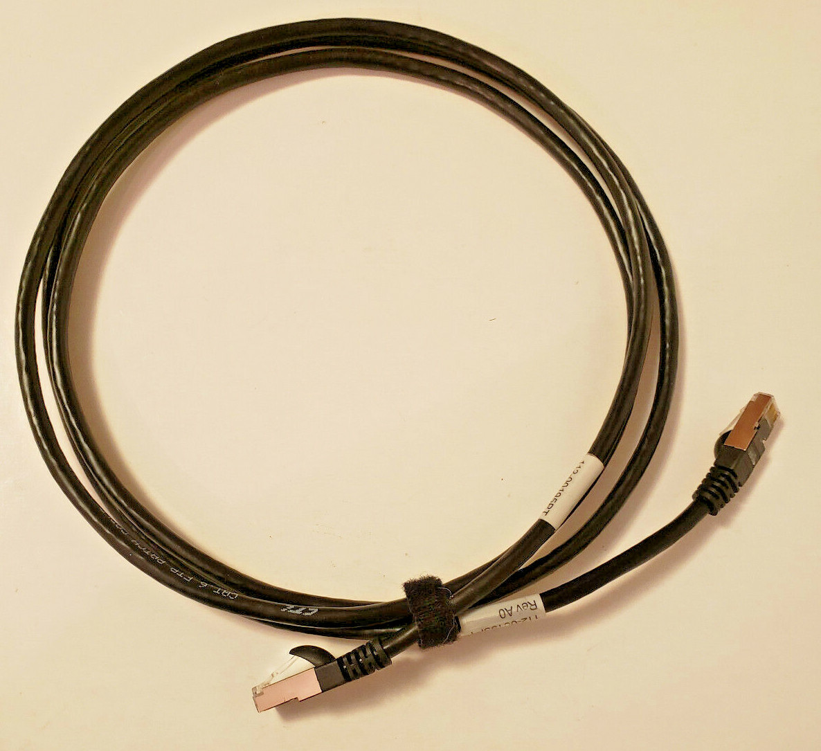 NetApp Network cable RJ-45 (M) 2 m CAT 6 (X6561-R6) 112-00195 PT