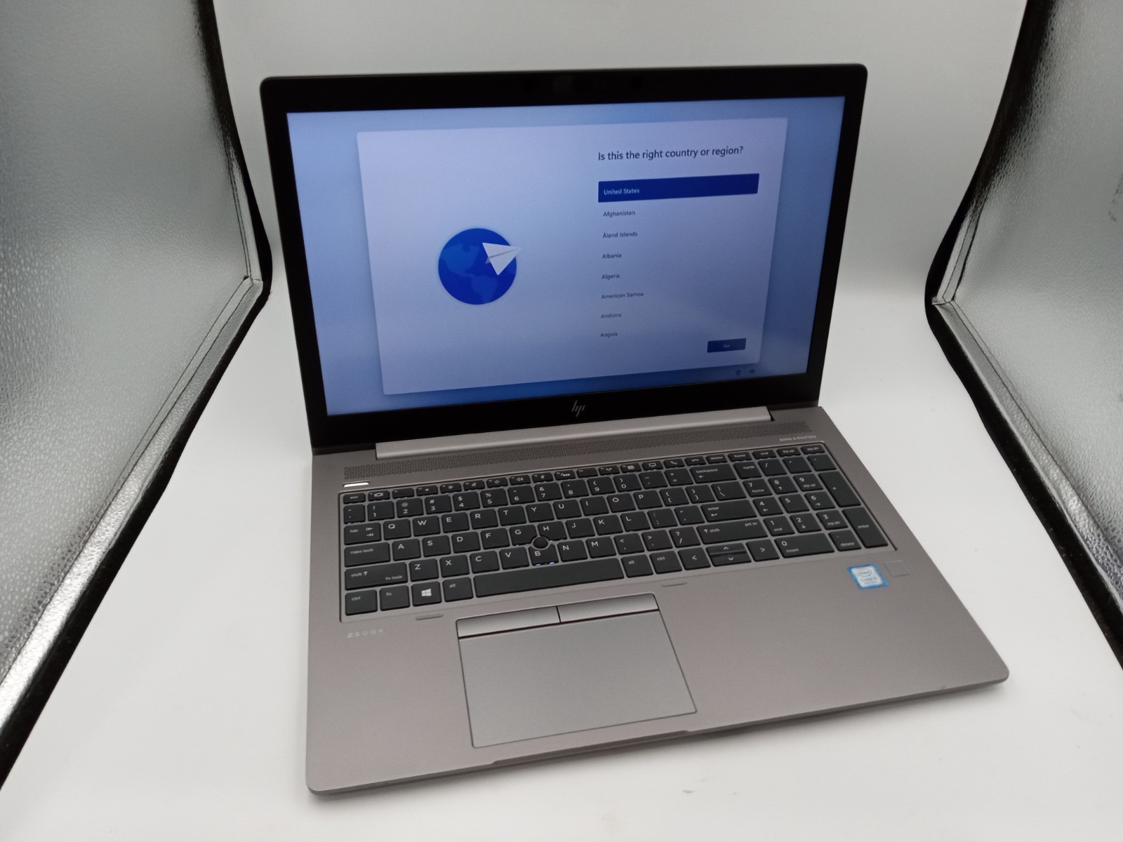 HP ZBook 15u G5 15.6" Laptop Intel i5-8250U 4GB RAM 128GB SSD Windows 11 -RR
