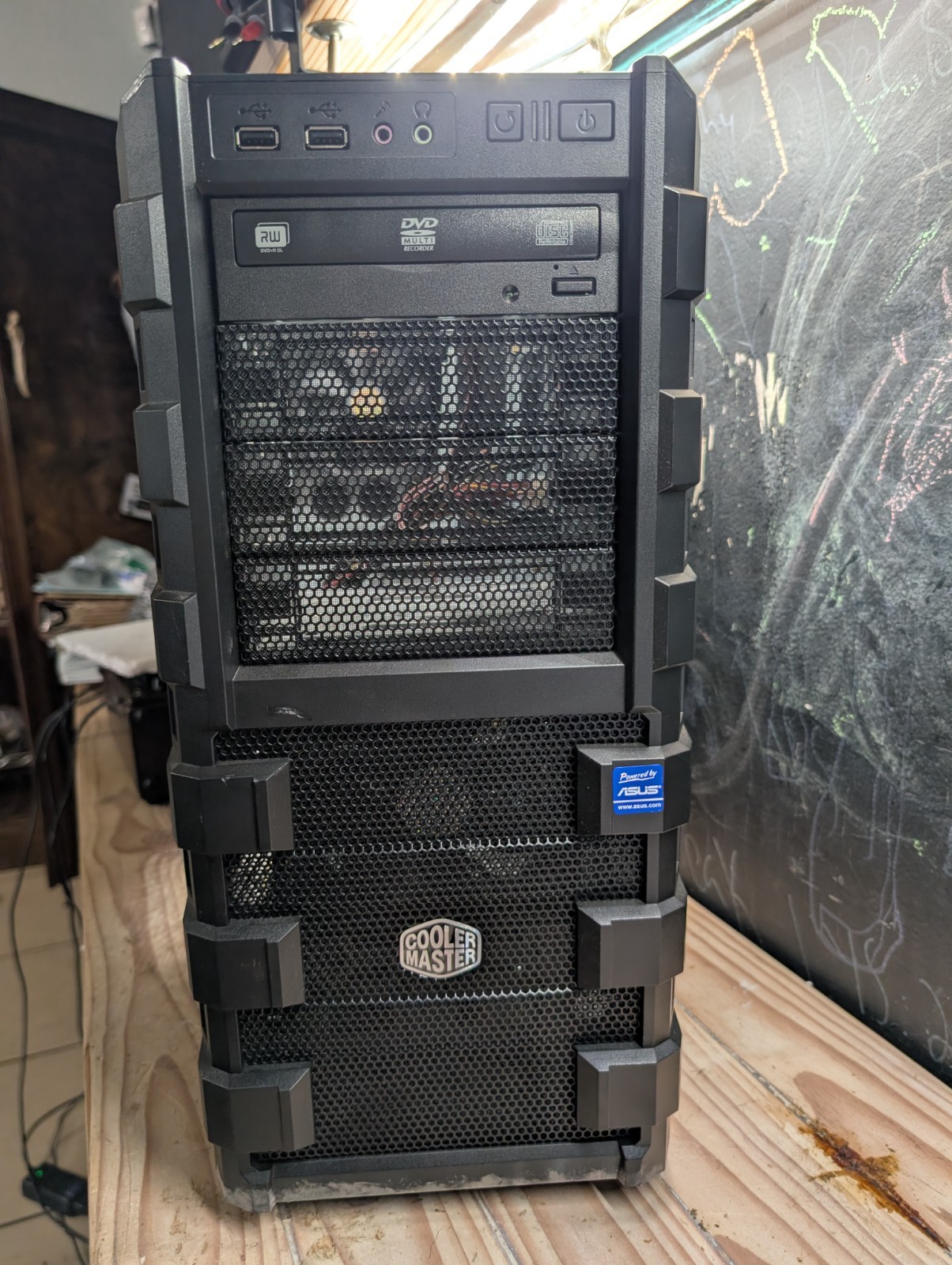 Cooler Master HAF 912 Mid Tower PC Case 600W PSU DVD/CD RW Lite-On HAS124