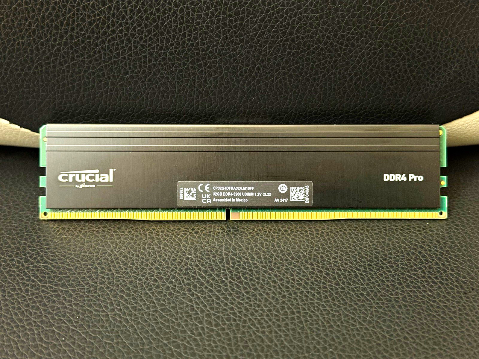 Crucial DDR4 Pro 32GB DDR4-3200 UDIMM 288-Pin CP32G4DFRA32A.M16FF