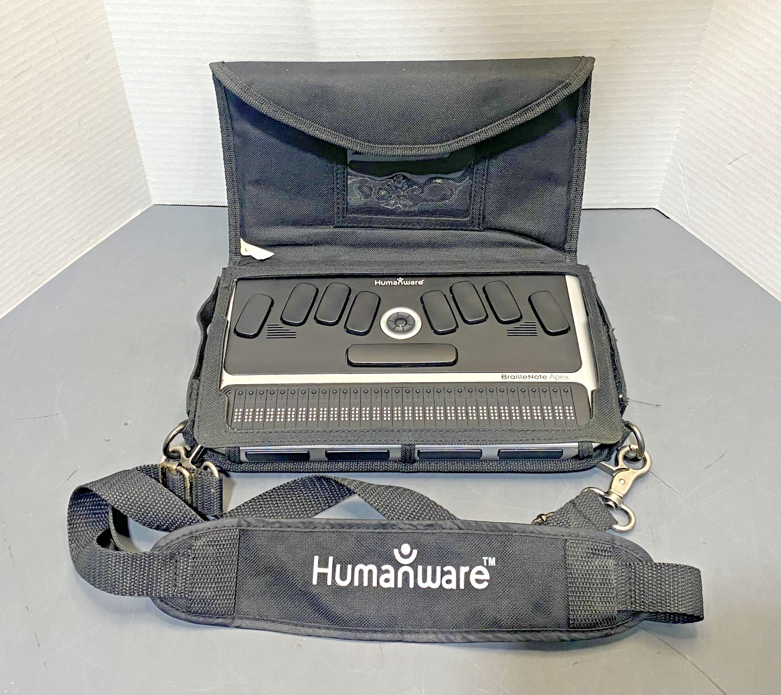 Humanware BrailleNote Apex APBT320 32 Cell Braille Note Taker 5V 3A Untested